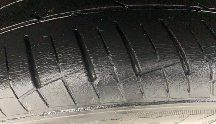 2019 Hyundai Elite i20 ASTA 1.2 (O), Petrol, Manual, 49,142 km, Right Rear Tyre Tread