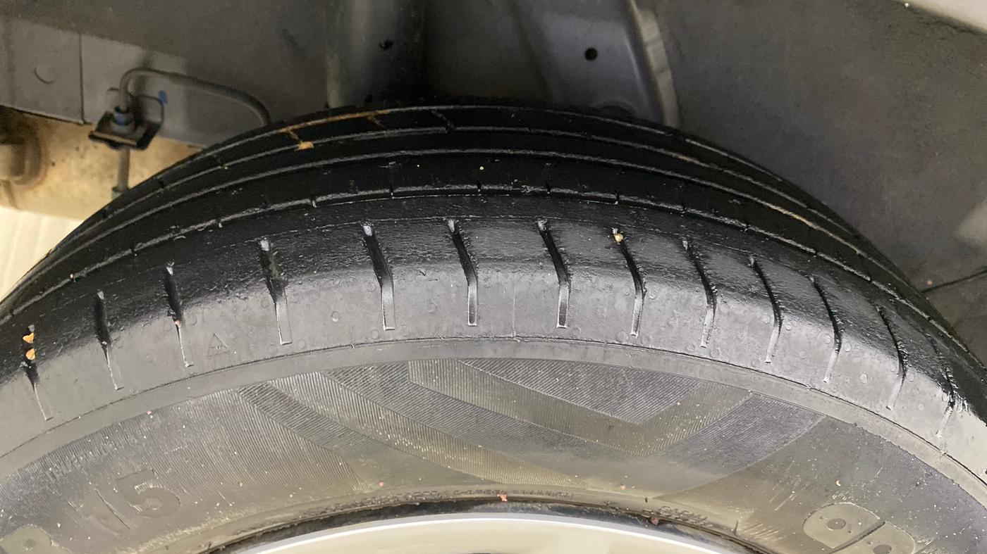 2021 Hyundai VENUE S 1.2, Petrol, Manual, 50,889 km, Right Rear Tyre Tread