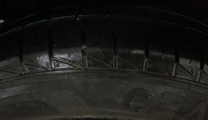 2015 Hyundai Grand i10 SPORTZ 1.2 KAPPA VTVT, Petrol, Manual, 48,027 km, Right Rear Tyre Tread