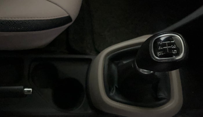 2015 Hyundai Grand i10 SPORTZ 1.2 KAPPA VTVT, Petrol, Manual, 48,027 km, Gear Lever