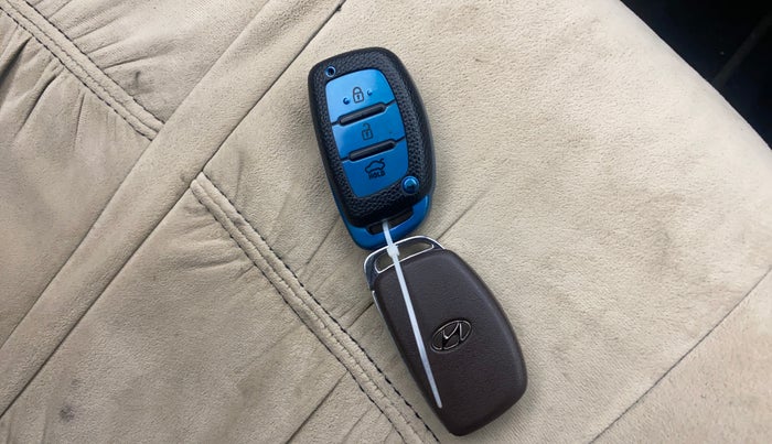 2018 Hyundai Creta SX AT 1.6 PETROL, Petrol, Automatic, 1,05,846 km, Key Close Up