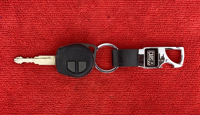 2018 Maruti Dzire VXI AMT, Petrol, Automatic, 54,737 km, Key Close Up