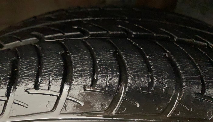 2019 Maruti New Wagon-R VXI (O) 1.0, Petrol, Manual, 57,971 km, Right Front Tyre Tread