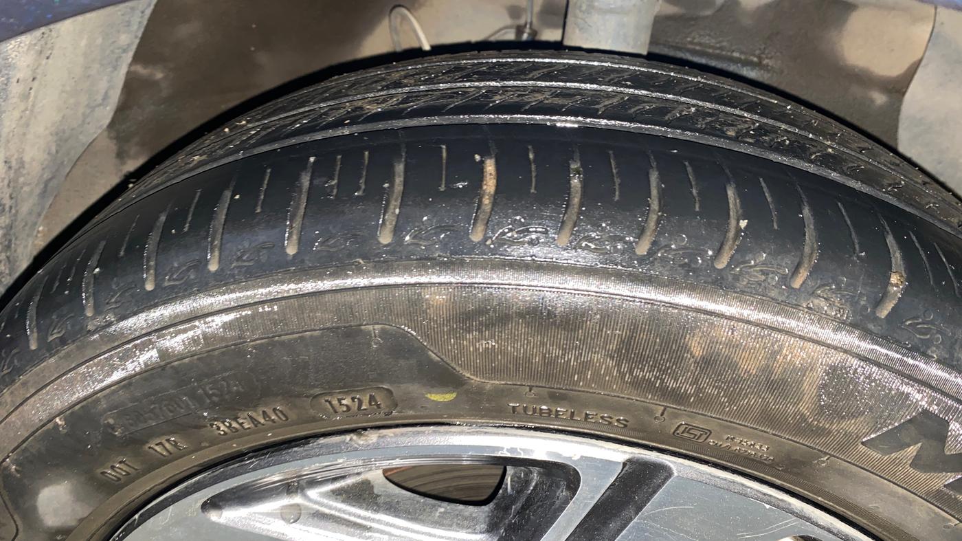 2023 Hyundai AURA SX 1.2 CNG, CNG, Manual, 91,199 km, Right Front Tyre Tread