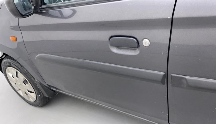 2017 Maruti Alto K10 VXI, Petrol, Manual, 91,002 km, Front passenger door - Minor scratches