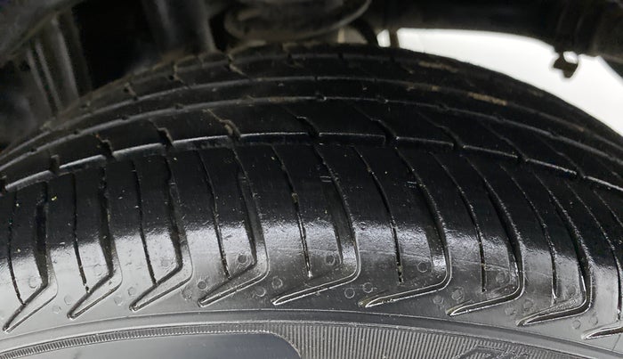 2017 Maruti Alto K10 VXI, Petrol, Manual, 91,002 km, Left Rear Tyre Tread