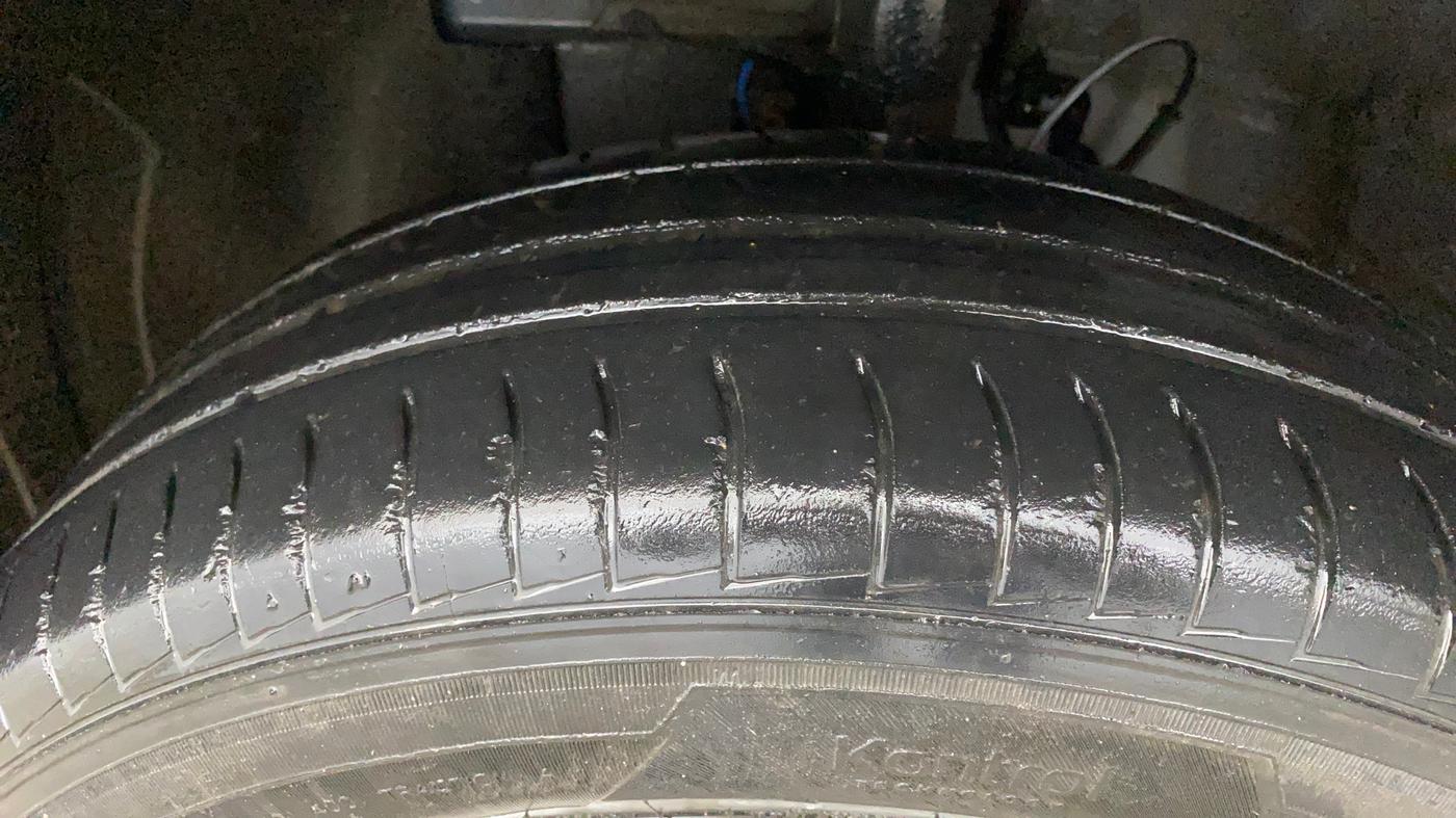 2020 Hyundai VENUE S 1.2, Petrol, Manual, 46,817 km, Left Front Tyre Tread
