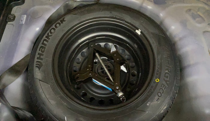 2020 Hyundai VENUE S 1.2, Petrol, Manual, 46,817 km, Spare Tyre