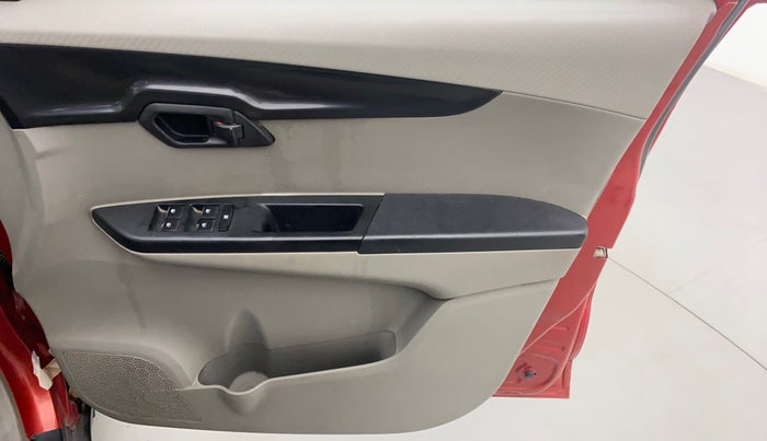 2016 Mahindra Kuv100 K4 PLUS D 6 STR, Diesel, Manual, 97,747 km, Driver Side Door Panels Control