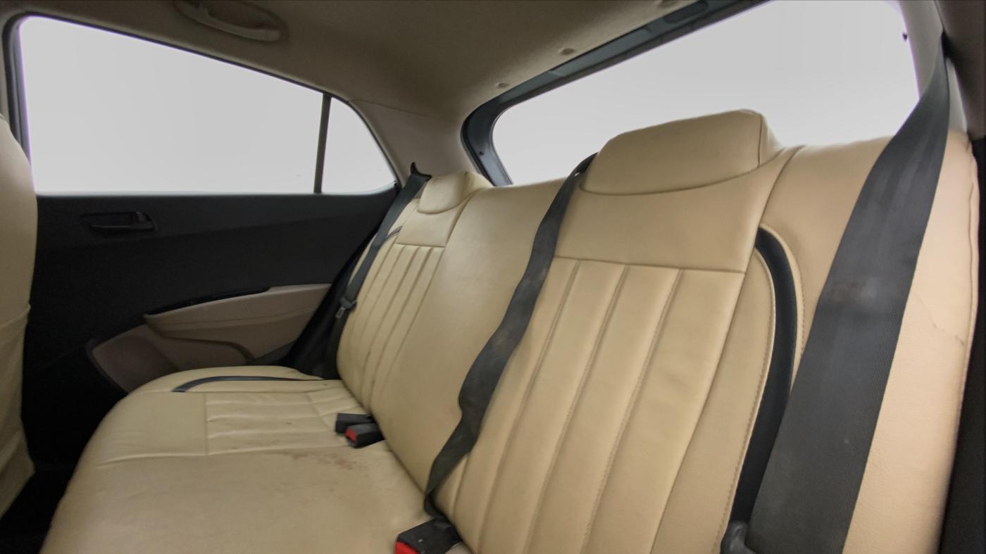 2013 Hyundai Grand i10 MAGNA 1.2 VTVT, Petrol, Manual, 33,268 km, Right Side Rear Door Cabin