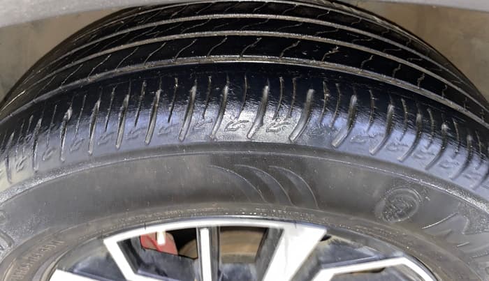 2023 Hyundai VENUE N LINE N8 1.0 TURBO DCT, Petrol, Automatic, 41,474 km, Left Front Tyre Tread