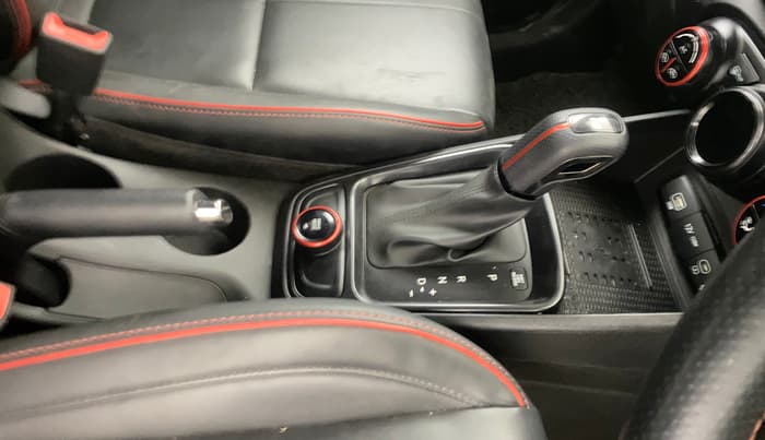 2023 Hyundai VENUE N LINE N8 1.0 TURBO DCT, Petrol, Automatic, 41,474 km, Gear Lever