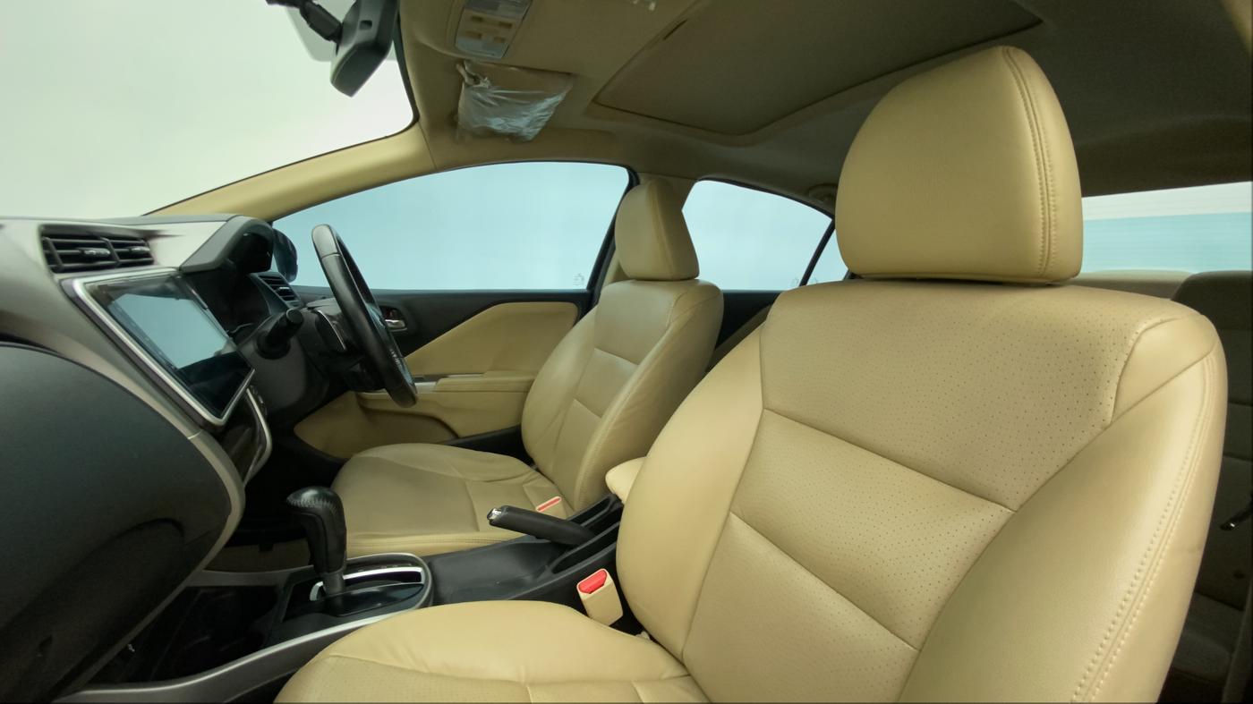 2017 Honda City 1.5L I-VTEC VX CVT, Petrol, Automatic, 1,15,627 km, Right Side Front Door Cabin