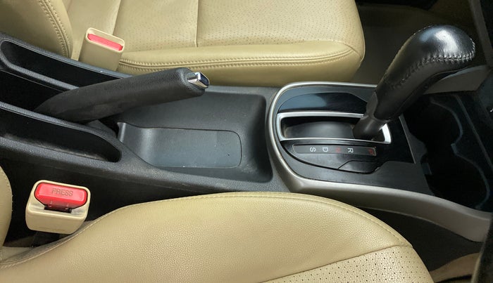 2017 Honda City 1.5L I-VTEC VX CVT, Petrol, Automatic, 1,15,627 km, Gear Lever