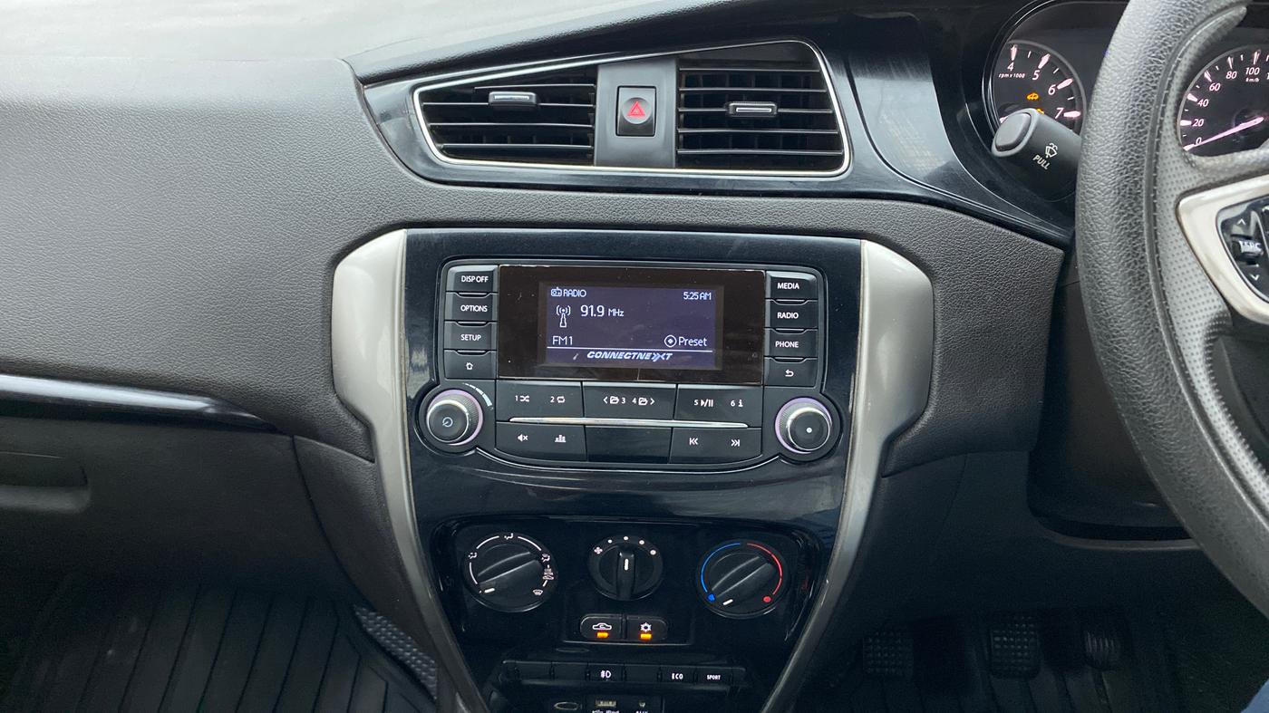 2015 Tata Bolt XMS REVOTRON, Petrol, Manual, 73,471 km, Air Conditioner