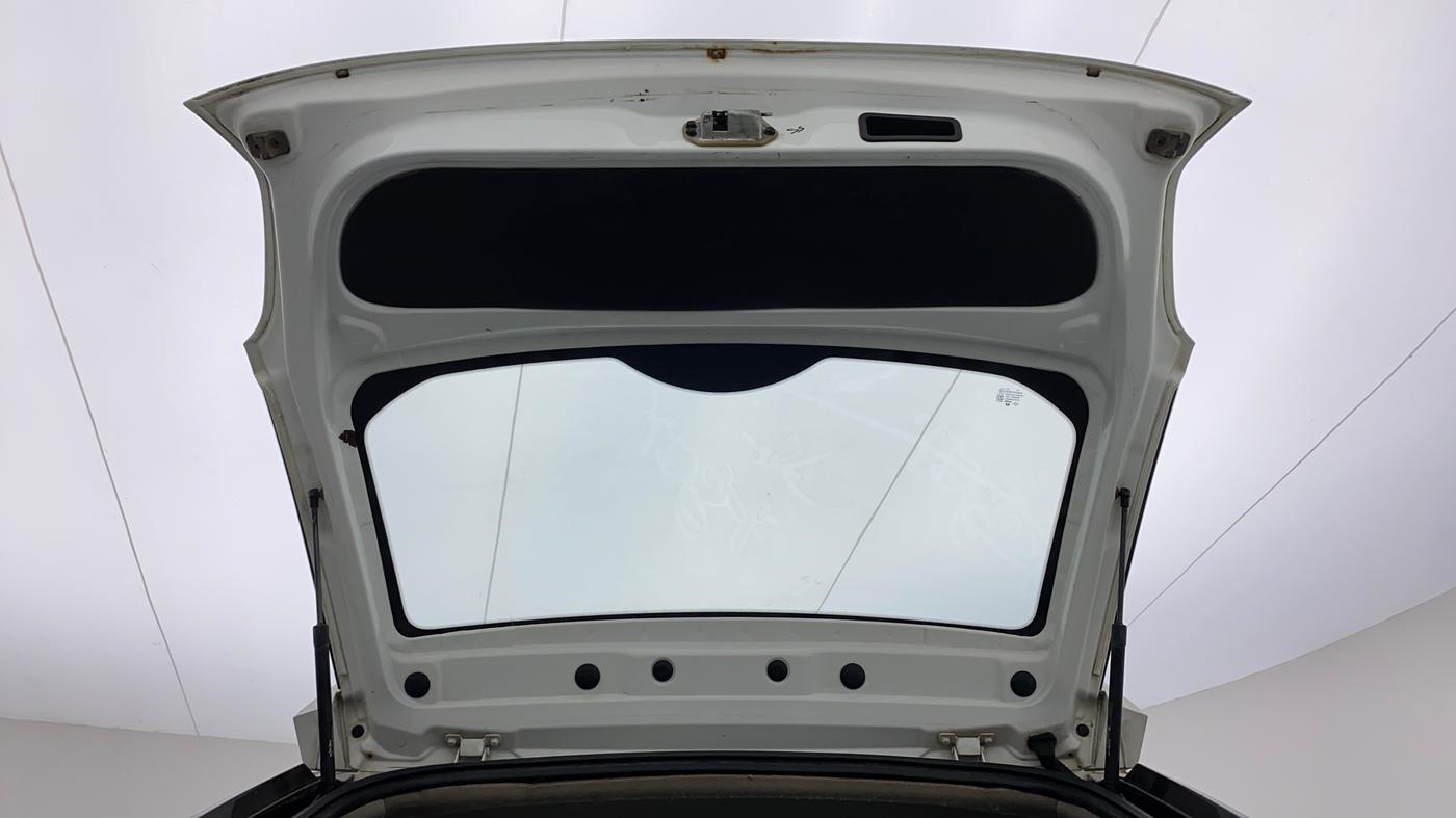 2015 Tata Bolt XMS REVOTRON, Petrol, Manual, 73,471 km, Boot Door Open