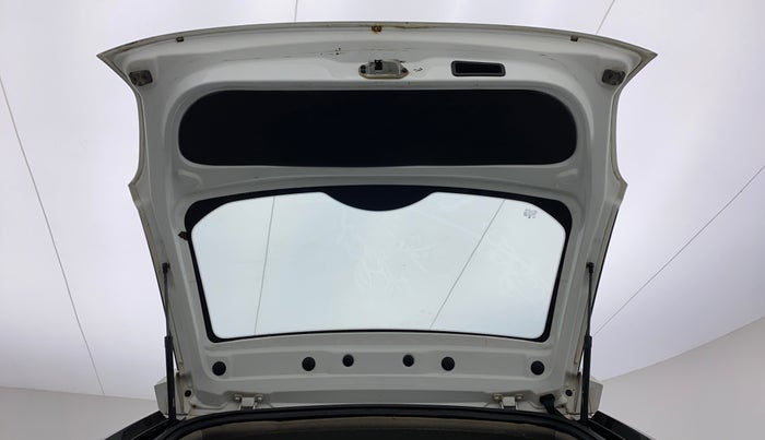 2015 Tata Bolt XMS REVOTRON, Petrol, Manual, 73,471 km, Boot Door Open