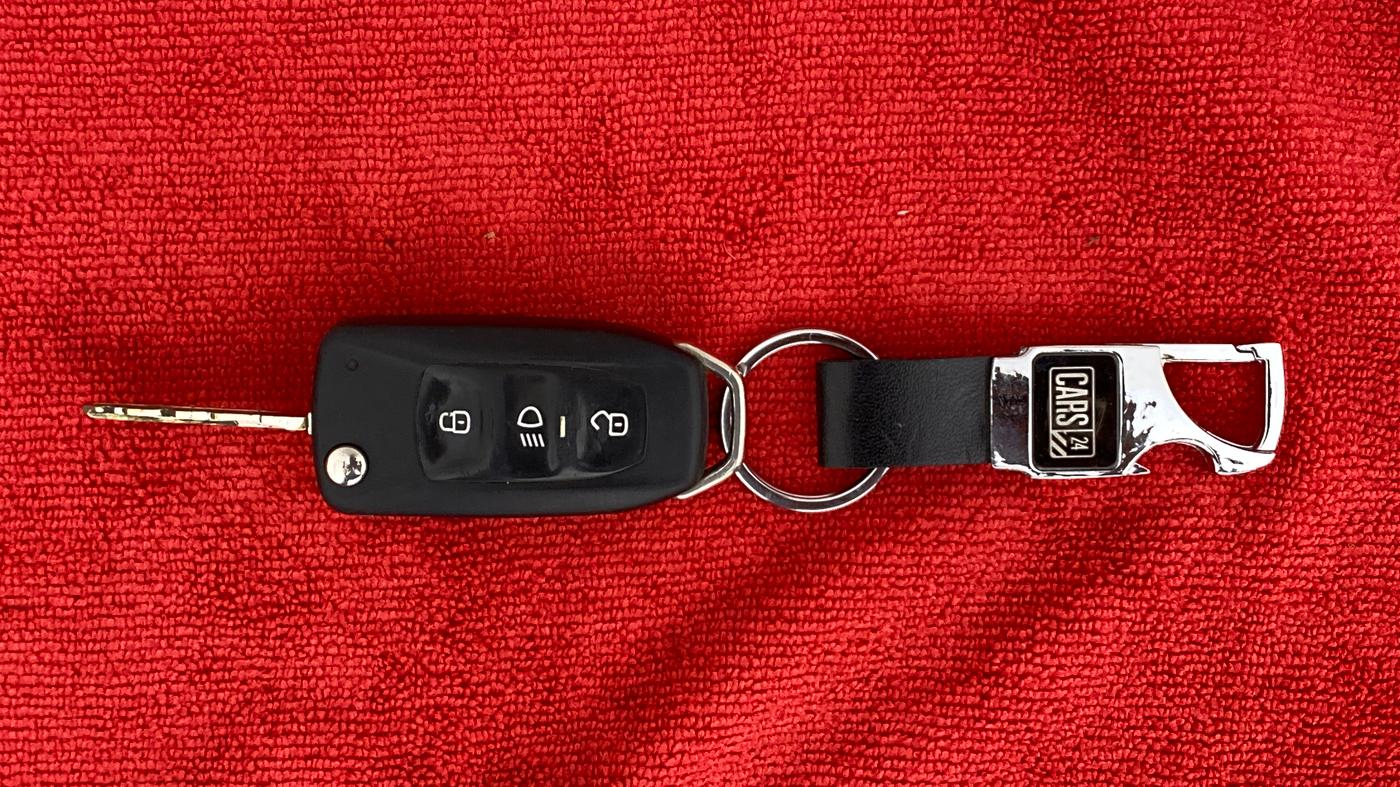2015 Tata Bolt XMS REVOTRON, Petrol, Manual, 73,471 km, Key Close Up