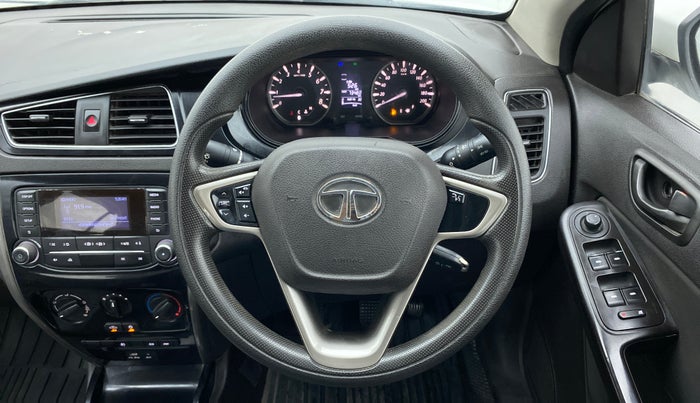 2015 Tata Bolt XMS REVOTRON, Petrol, Manual, 73,471 km, Steering Wheel Close Up