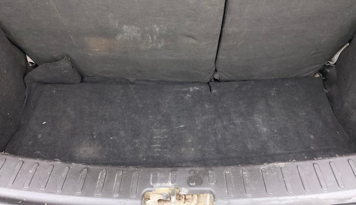 2015 Tata Bolt XMS REVOTRON, Petrol, Manual, 73,471 km, Boot Inside