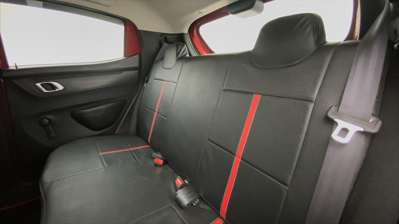 2019 Renault Kwid 1.0 RXT Opt, Petrol, Manual, 12,936 km, Right Side Rear Door Cabin