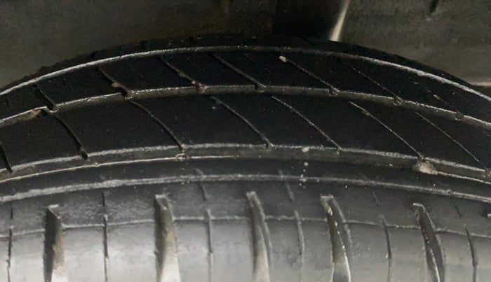 2021 Renault Kwid RXT 0.8, Petrol, Manual, 35,440 km, Left Rear Tyre Tread
