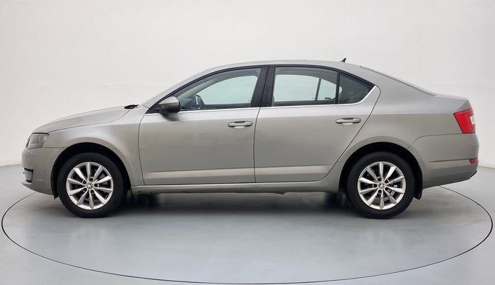 2017 Skoda Octavia 2.0 TDI CR STYLE PLUS AT, Diesel, Automatic, 1,25,219 km, Left Side