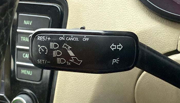 2017 Skoda Octavia 2.0 TDI CR STYLE PLUS AT, Diesel, Automatic, 1,25,219 km, Adaptive Cruise Control
