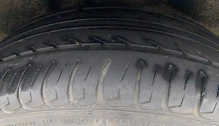 2018 Ford Ecosport TITANIUM 1.5L DIESEL, Diesel, Manual, 31,801 km, Right Rear Tyre Tread