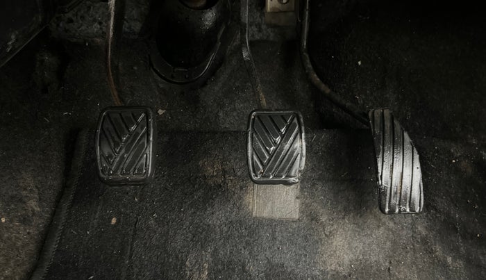 2016 Maruti Wagon R 1.0 VXI, Petrol, Manual, 57,591 km, Pedals