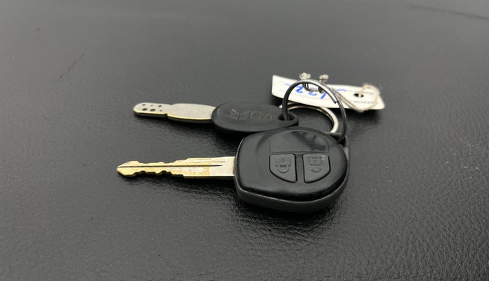 2016 Maruti Wagon R 1.0 VXI, Petrol, Manual, 57,591 km, Key Close Up