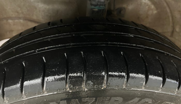 2016 Maruti Wagon R 1.0 VXI, Petrol, Manual, 57,591 km, Left Front Tyre Tread