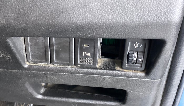 2017 Maruti Baleno DELTA PETROL 1.2, Petrol, Manual, 21,267 km, Dashboard - Headlight height adjustment not working