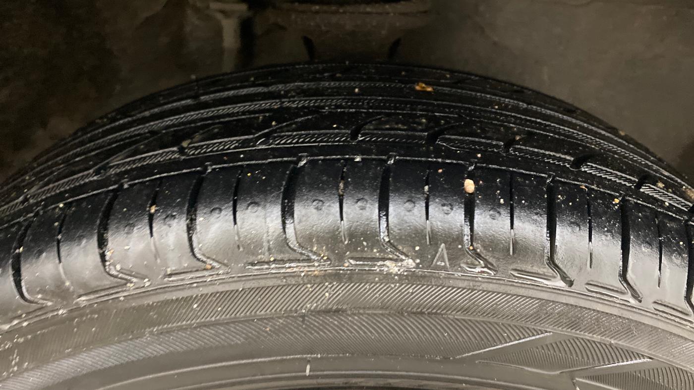 2016 Maruti Alto K10 VXI AMT, Petrol, Automatic, 78,186 km, Right Front Tyre Tread