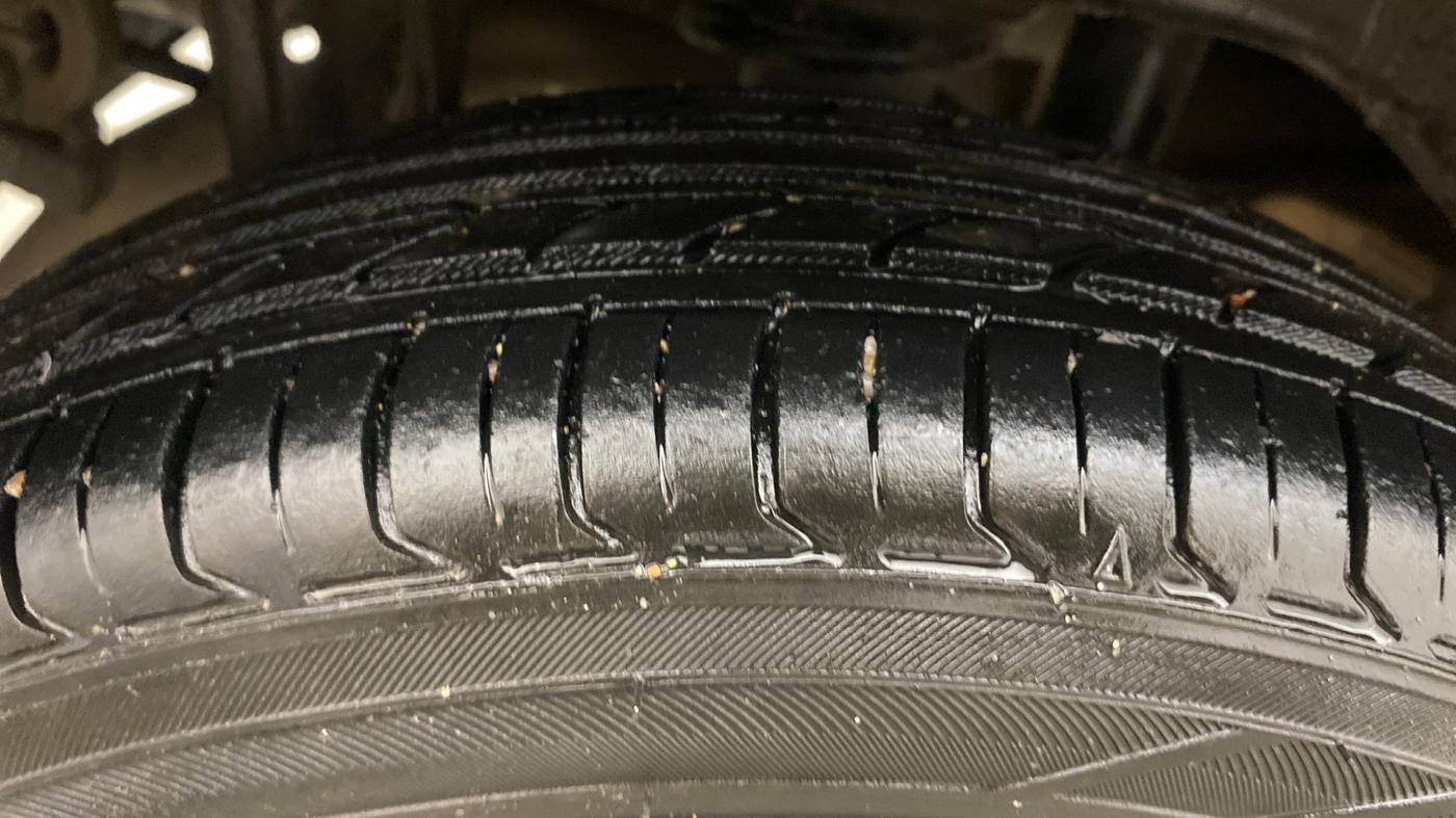 2016 Maruti Alto K10 VXI AMT, Petrol, Automatic, 78,186 km, Right Rear Tyre Tread