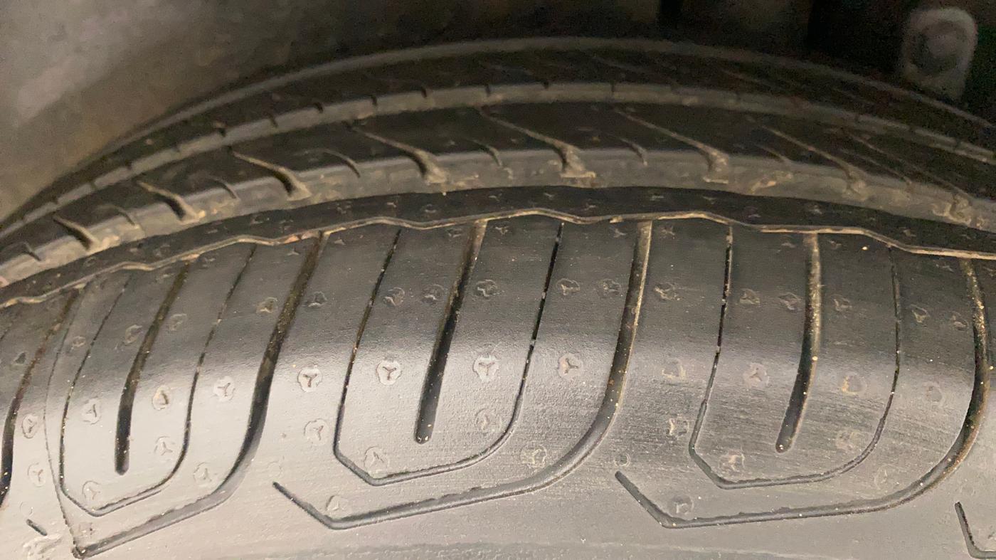 2013 Maruti Ertiga VDI, Diesel, Manual, 88,808 km, Left Rear Tyre Tread