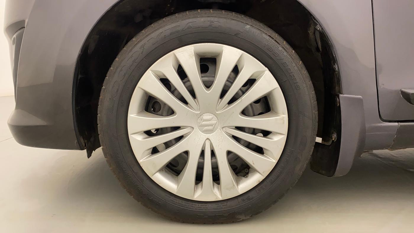 2013 Maruti Ertiga VDI, Diesel, Manual, 88,808 km, Left Front Wheel