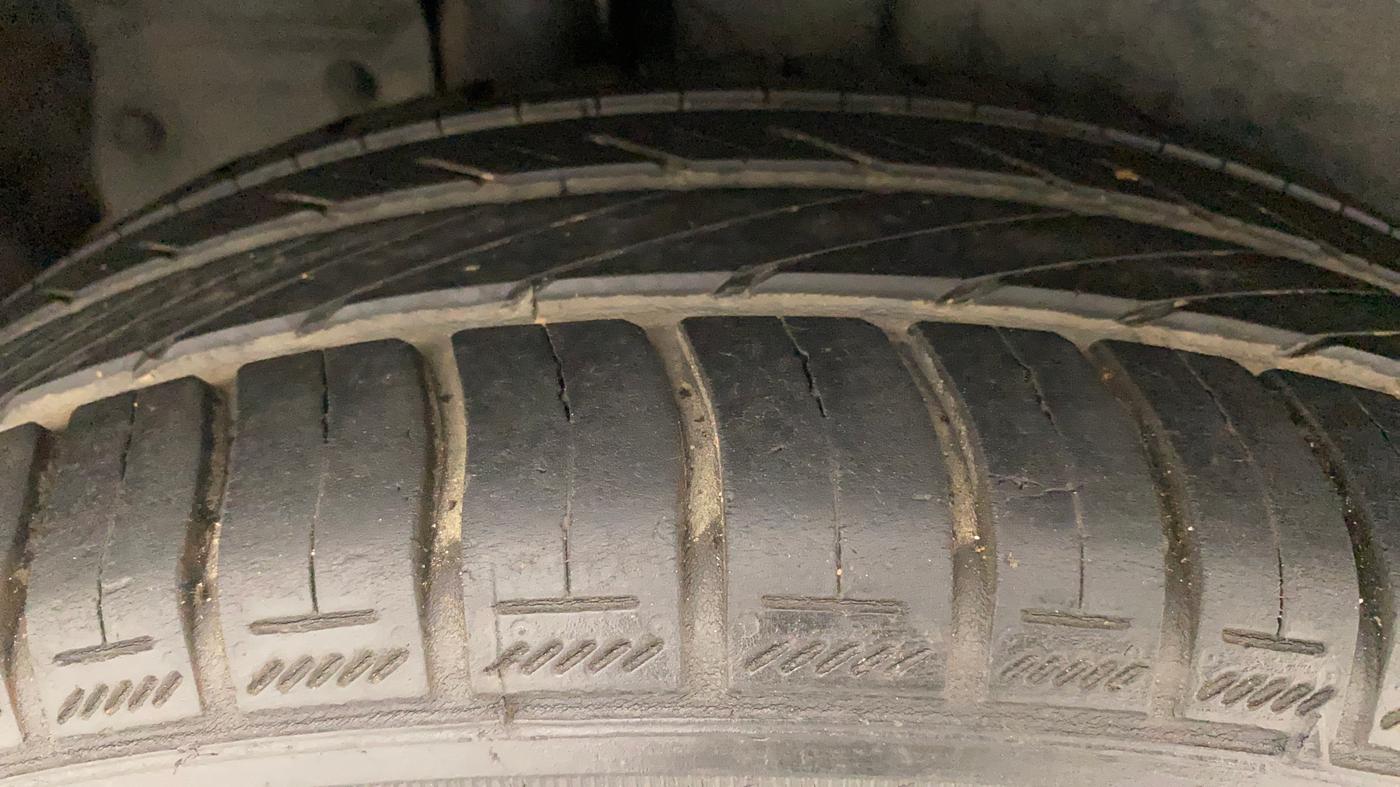 2013 Maruti Ertiga VDI, Diesel, Manual, 88,808 km, Right Rear Tyre Tread