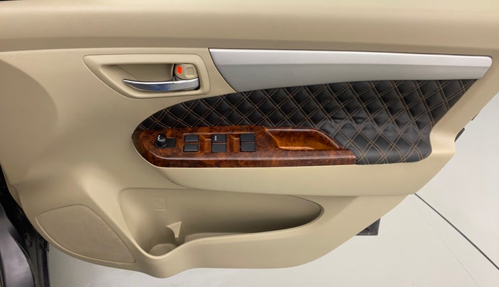 2013 Maruti Ertiga VDI, Diesel, Manual, 88,808 km, Driver Side Door Panels Control