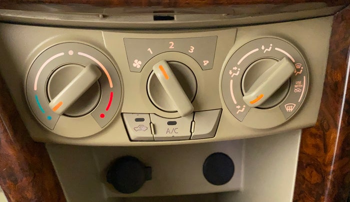 2013 Maruti Ertiga VDI, Diesel, Manual, 88,808 km, Dashboard - Air Re-circulation knob is not working