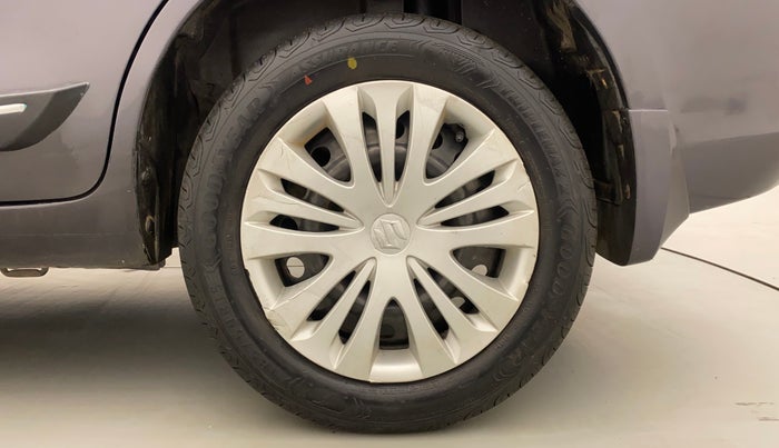 2013 Maruti Ertiga VDI, Diesel, Manual, 88,808 km, Left Rear Wheel