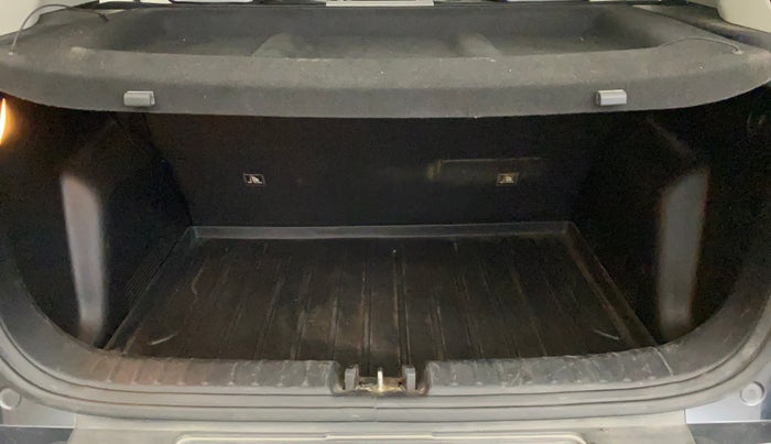 2021 KIA SONET HTX 1.0 IMT, Petrol, Manual, 38,938 km, Boot Inside