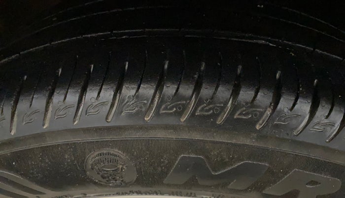 2021 KIA SONET HTX 1.0 IMT, Petrol, Manual, 38,938 km, Left Front Tyre Tread
