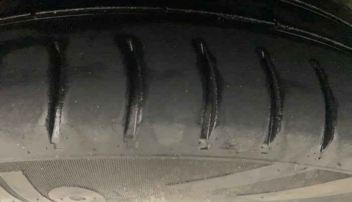 2015 Hyundai Grand i10 SPORTZ 1.1 CRDI, Diesel, Manual, 95,517 km, Right Rear Tyre Tread