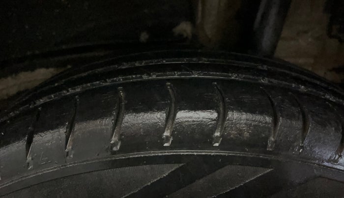 2021 Maruti New Wagon-R LXI CNG 1.0, CNG, Manual, 81,611 km, Left Rear Tyre Tread