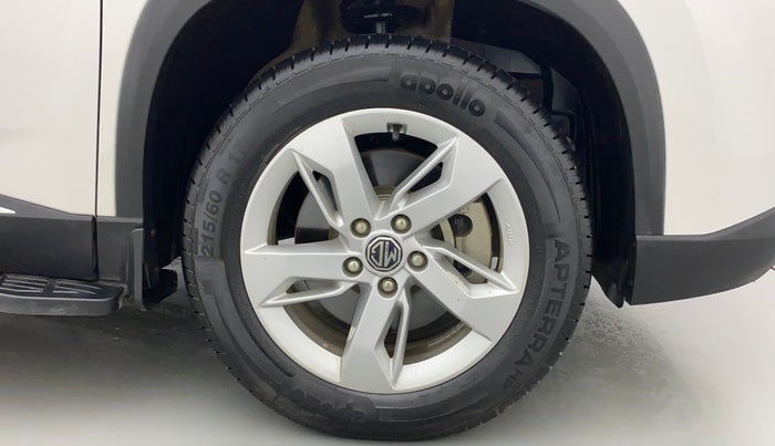 2022 MG HECTOR SHINE 1.5 PETROL TURBO MT, Petrol, Manual, 21,027 km, Right Front Wheel