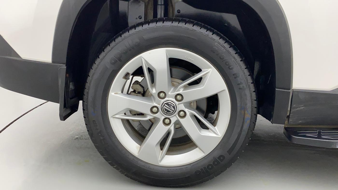 2022 MG HECTOR SHINE 1.5 PETROL TURBO MT, Petrol, Manual, 21,027 km, Right Rear Wheel