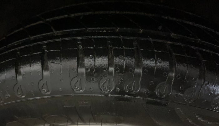 2021 Renault Kwid CLIMBER 1.0 AMT (O), Petrol, Automatic, 20,911 km, Left Rear Tyre Tread