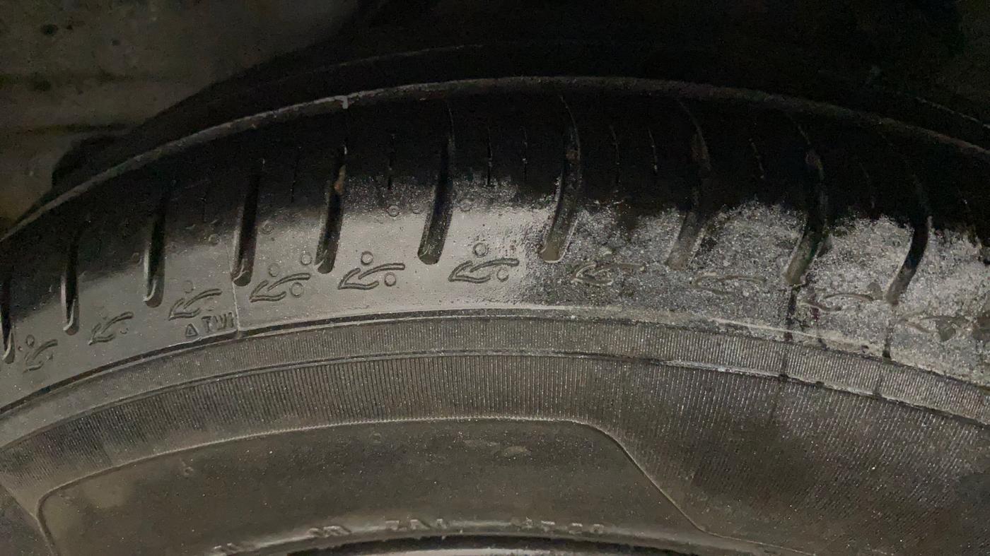 2015 Honda Amaze 1.2L I-VTEC S, Petrol, Manual, 74,738 km, Left Rear Tyre Tread