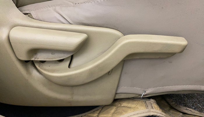 2015 Honda Amaze 1.2L I-VTEC S, Petrol, Manual, 74,676 km, Driver Side Adjustment Panel